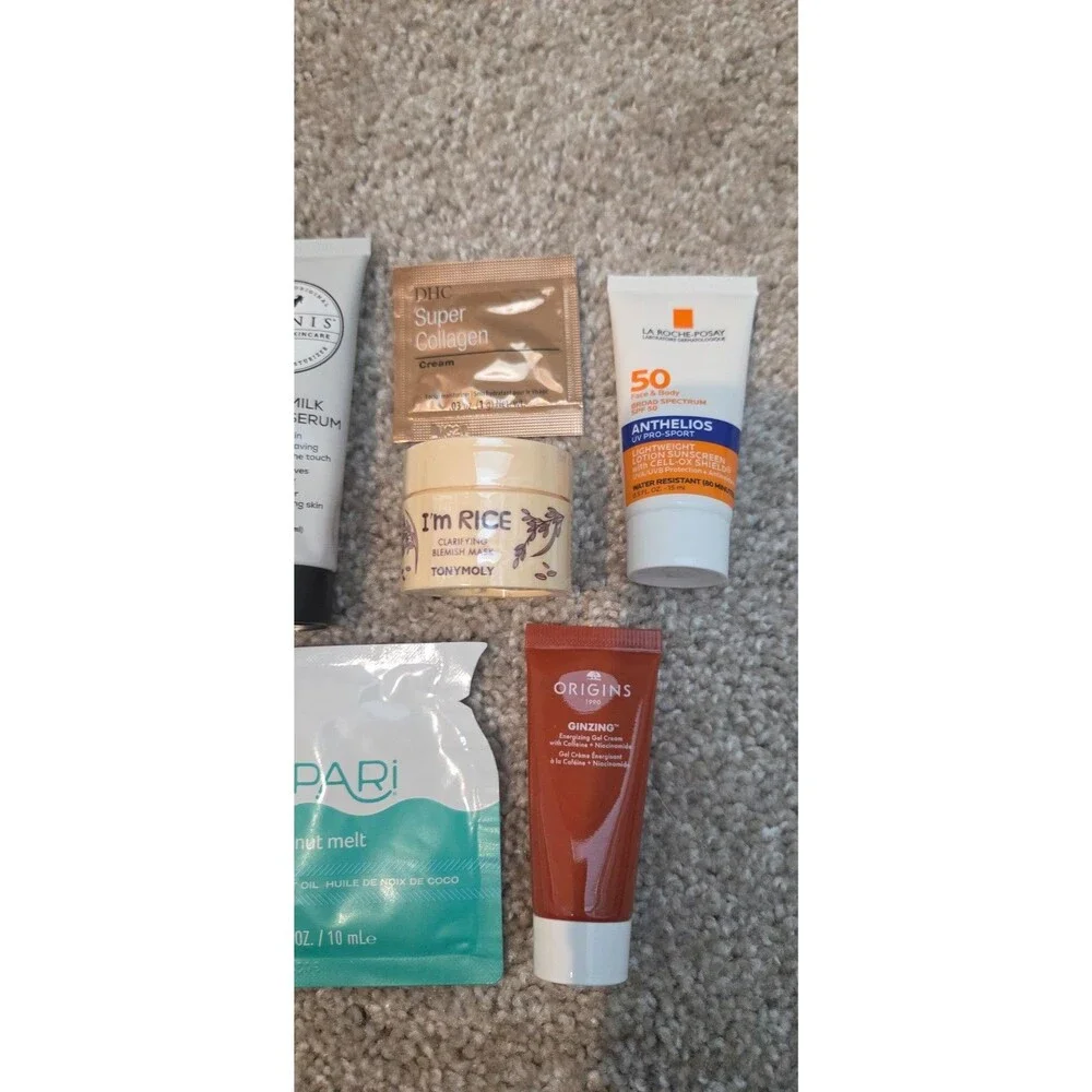 Skincare samples bundle